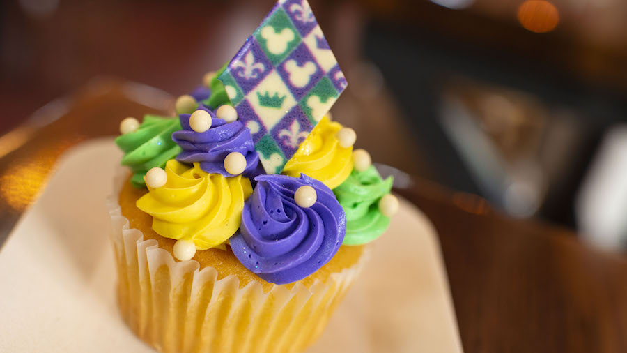 Mardi Gras Cupcake from Sassagoula Floatworks and Food Factory at Disney’s Port Orleans Resort – French Quarter